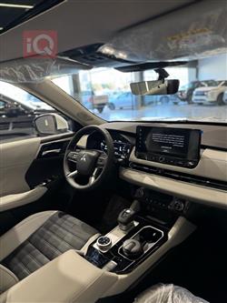 ميتسوبيشي اوتلاندر